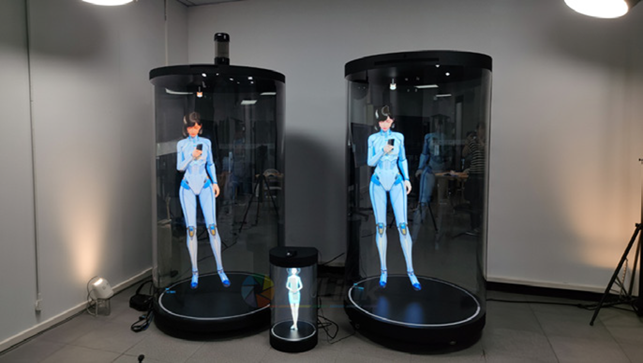 Hologram cylinder
